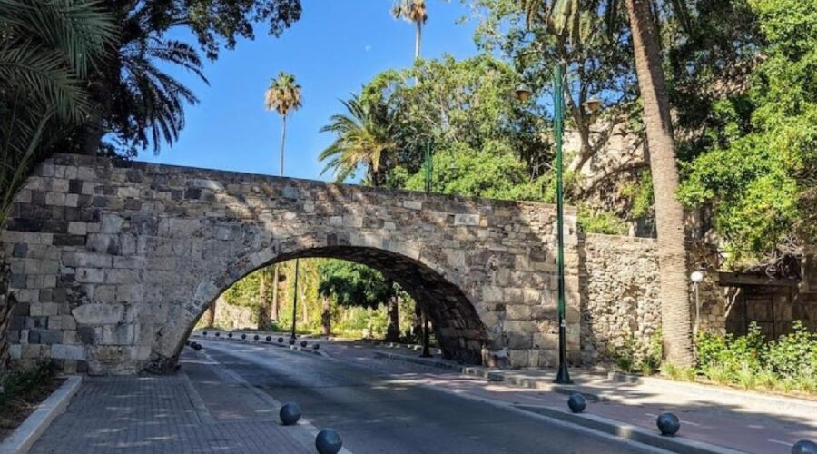 Walking tour in Kos city